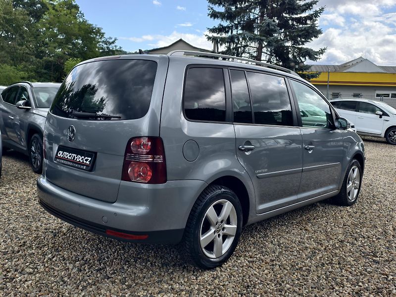 Volkswagen Touran 1.9 TDi 77kW TEMPOMAT, VÝHŘEVY - fotka 20 z 20