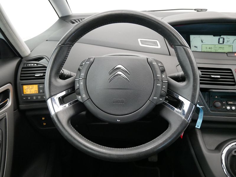 Citroën C4 Picasso - fotka 17 z 25