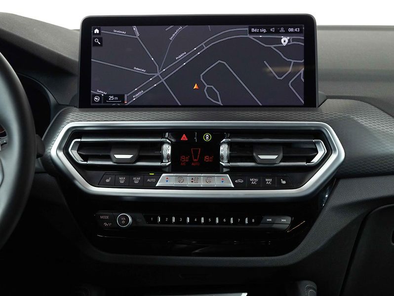 BMW X4 xDrive30d - fotka 13 z 23
