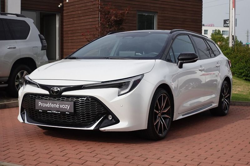 Toyota Corolla 2,0HSD GR-Sport Dynamic - fotografie inzerátu