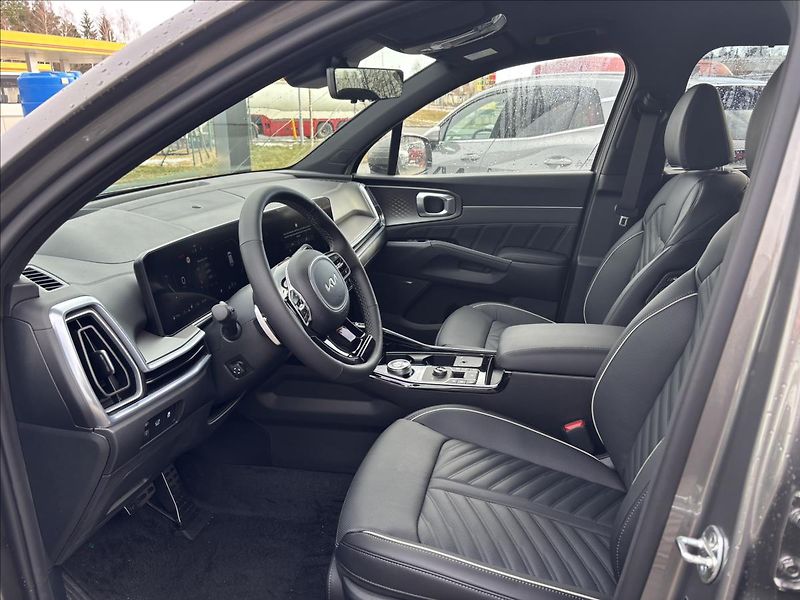 Kia Sorento (2026) 2,2 CRDi SCR 4x4 8DCT  TOP+NAP - fotka 6 z 17