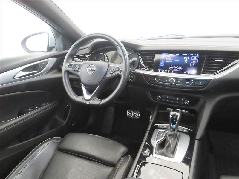 Opel Insignia (2020) GSi 2.0 BiTurbo CDTI, 4X4 - fotka 7 z 19