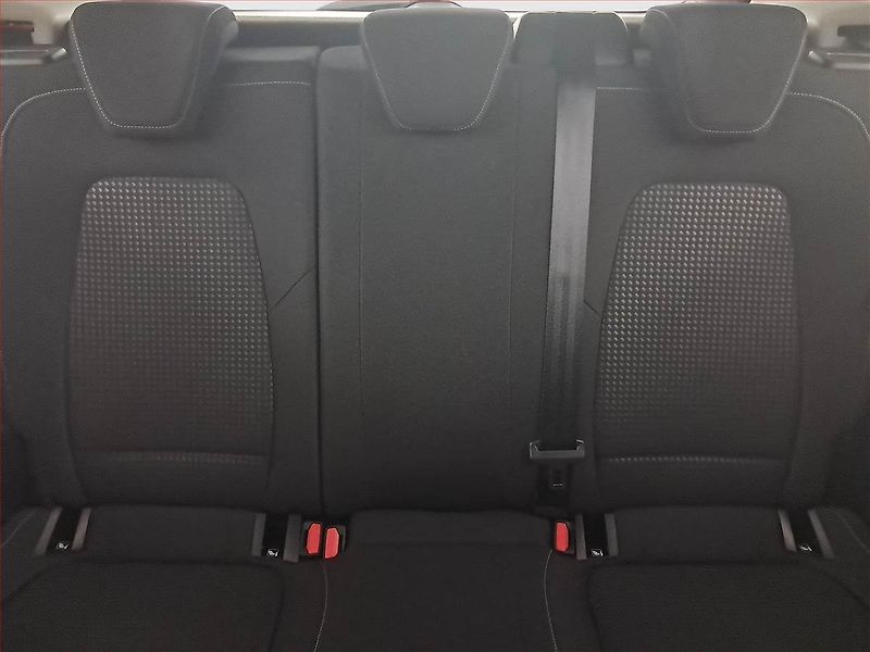 Ford Focus (2020) 1.0 EcoBoost, Automat, Navi - fotka 10 z 19