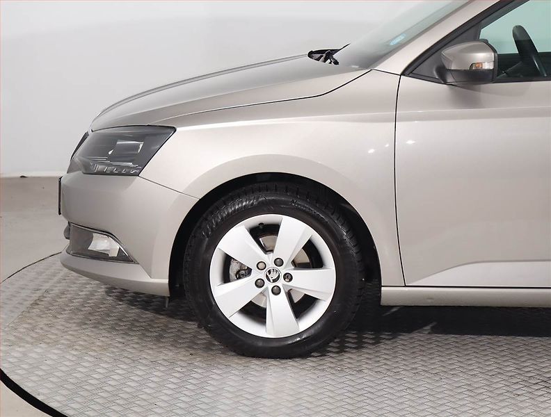 Škoda Fabia (2017) 1.2 TSI, Tempomat - fotka 14 z 15