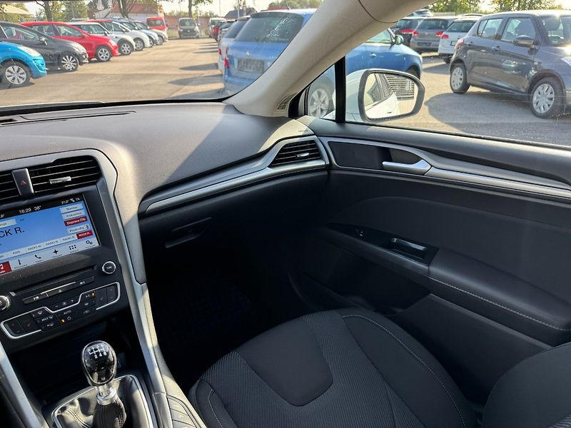 Ford Mondeo (2017) 1.5 TDCi 88kW Titanium - fotka 15 z 33
