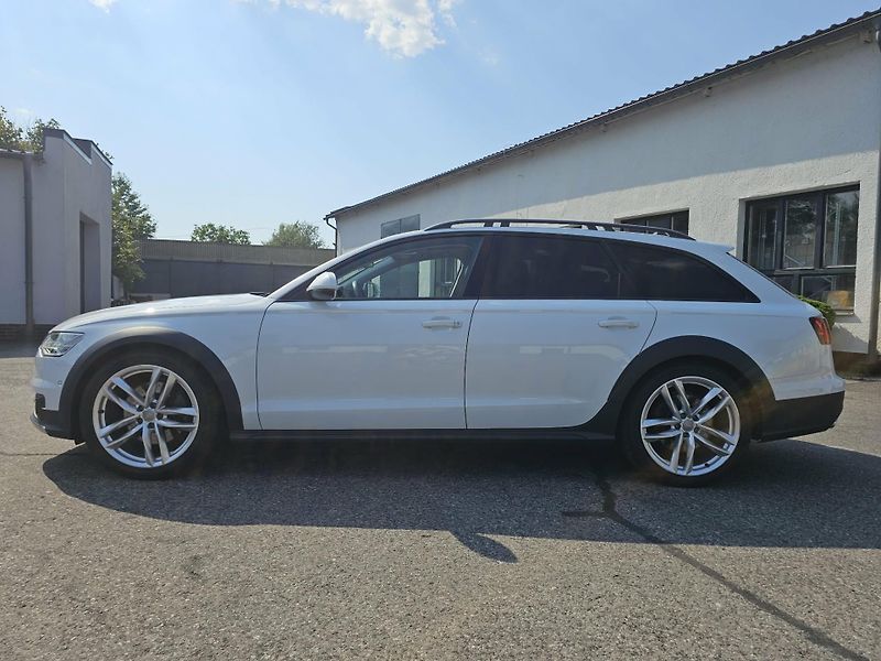 Audi A6 (2018) Allroad - fotka 11 z 34