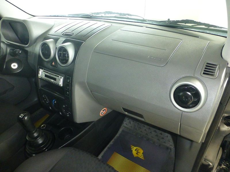 Ford Fusion (2002) 1,4TDCI-50KW**NOVÉ PNEU* - fotka 19 z 25