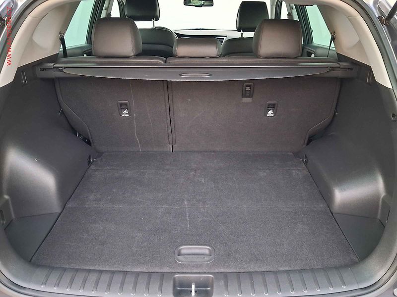 Hyundai Tucson (2017) 1.6 T-GDi 4X4, Style, AT - fotka 7 z 18