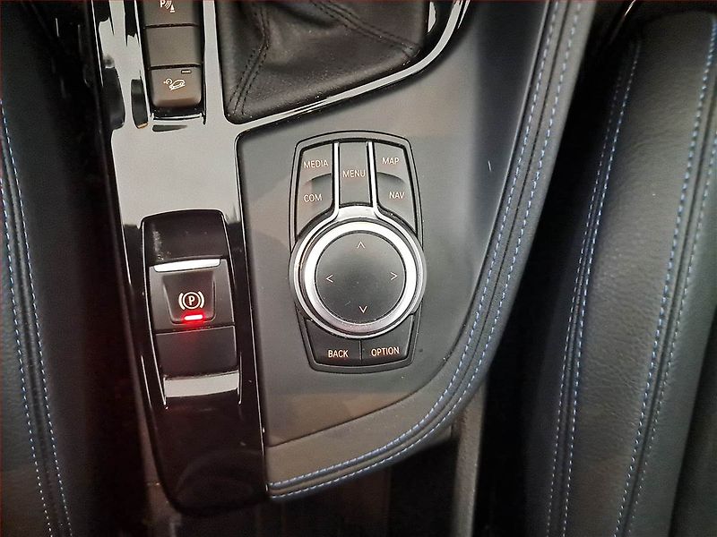 BMW X1 (2019) M Sport xDrive20d - fotka 16 z 20