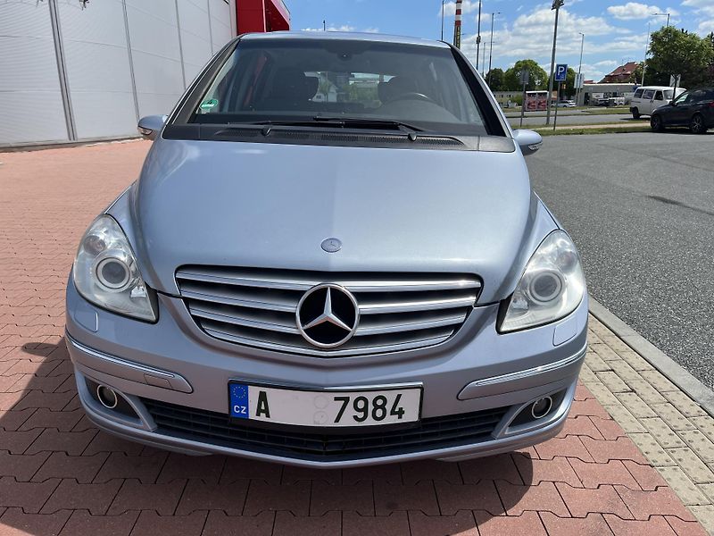 Mercedes-Benz Třídy B 200 Turbo Automat - fotka 3 z 26