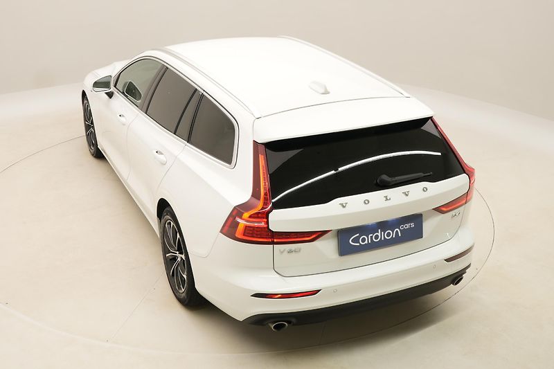 Volvo V60 D4 MOMENTUM AUT - fotka 17 z 47