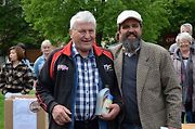 Veteránský závod odstartoval ve Velvarech na náměstí. Cíl byl na náměstí ve Slaném.