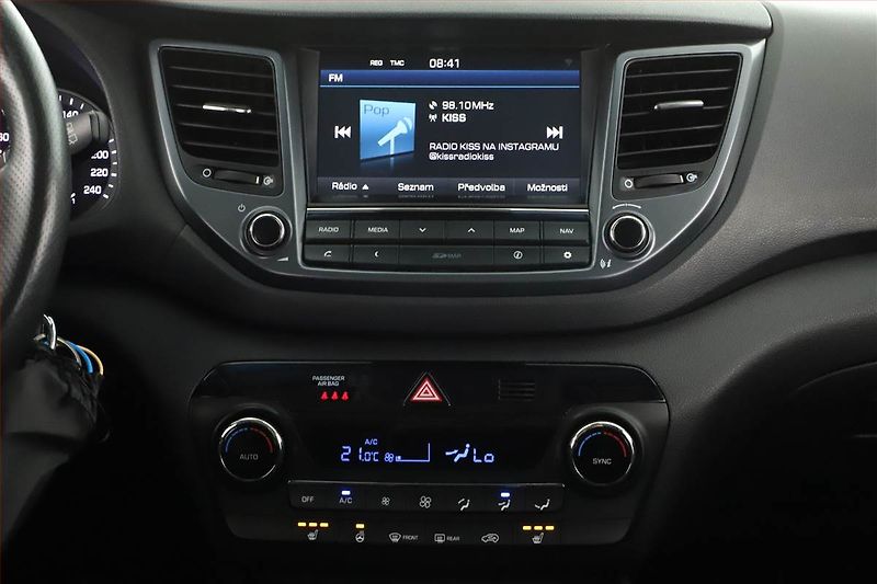 Hyundai Tucson (2017) 1.6 T-GDI, ČR,1.maj - fotka 9 z 14