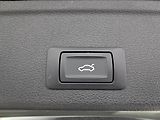 Audi A4 (2016) 2.0 TDI, Tempomat - náhled 16