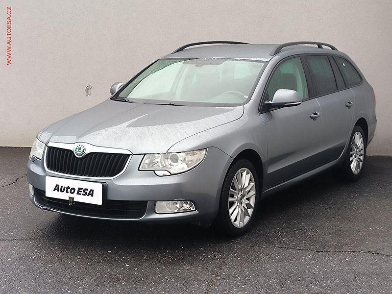 Škoda Superb (2010) 1.6 TDi, Comfort, TZ - fotka 3 z 18