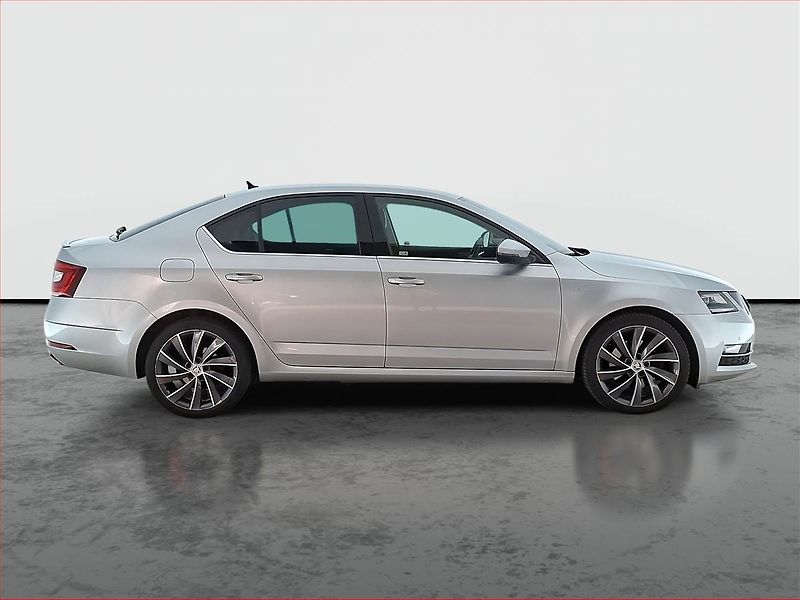 Škoda Octavia (2018) Laurin&Klement 2.0 TDI, 4X4 - fotka 6 z 21
