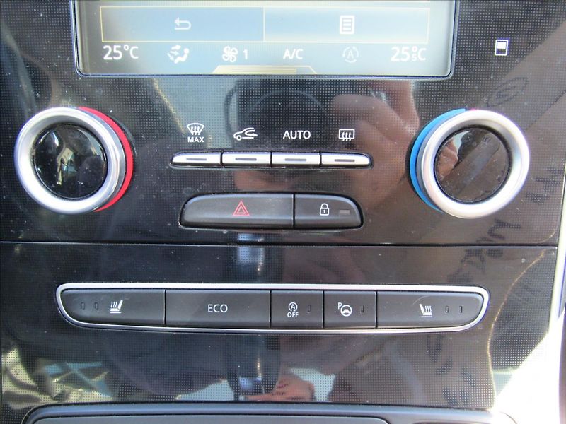 Renault Scénic 1,6 dCi 118kW Automat - fotka 20 z 35