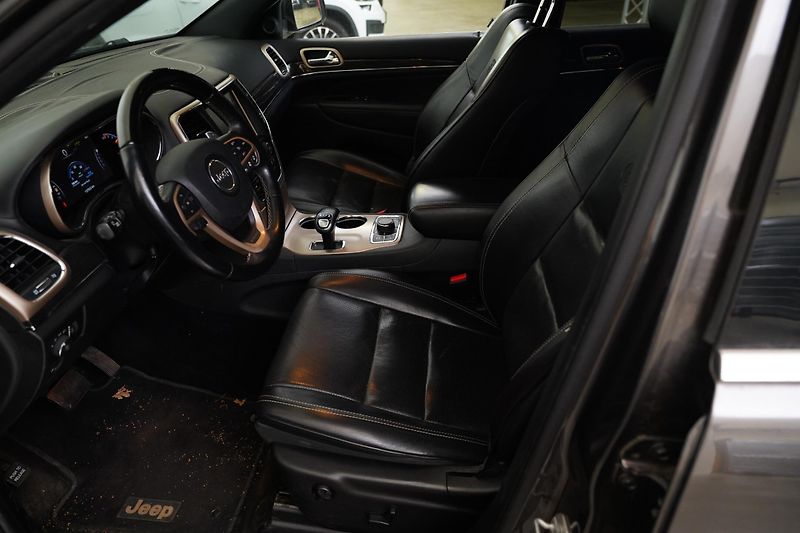 Jeep Grand Cherokee - fotka 6 z 6