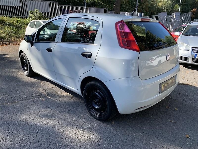 Fiat Punto 1,2 i - fotka 6 z 17