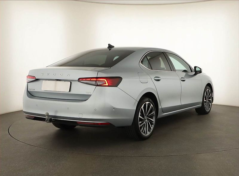 Škoda Superb (2025) 2.0 TDI - fotka 5 z 20