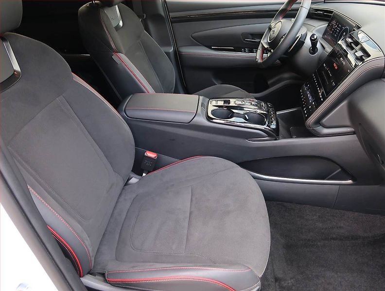 Hyundai Tucson (2023) N-Line Style 1.6 T-GDI 48V MHE - fotka 9 z 22