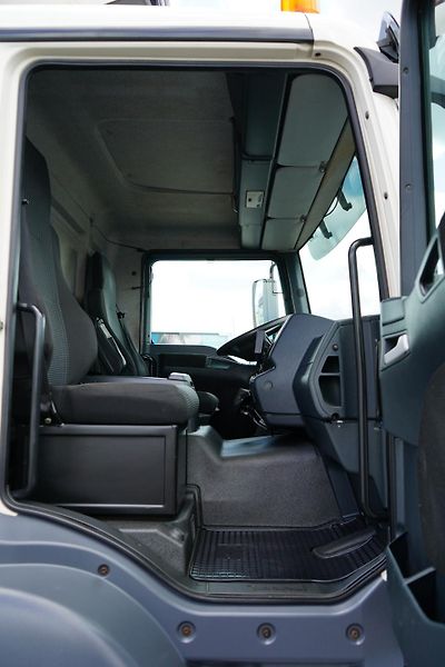 MAN TGM (2012) 26.340 / EURO 5 / CHŁODNIA + W - fotka 8 z 42