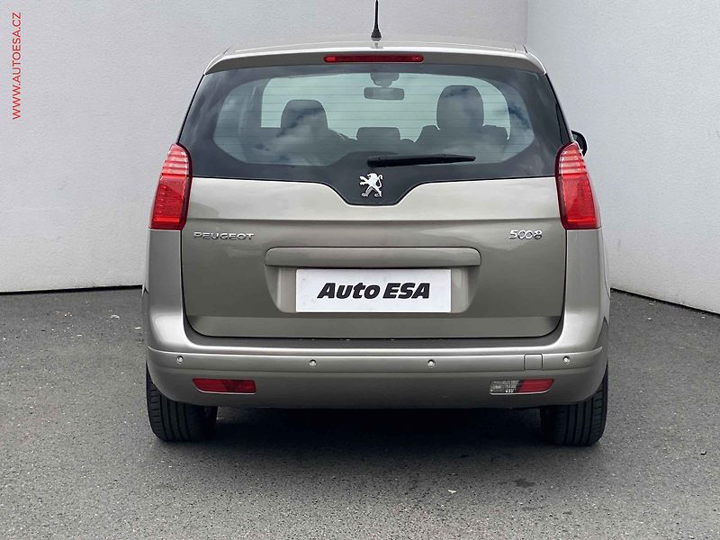 Peugeot 5008 (2011) 1.6 HDi, AC, temp - fotka 5 z 15