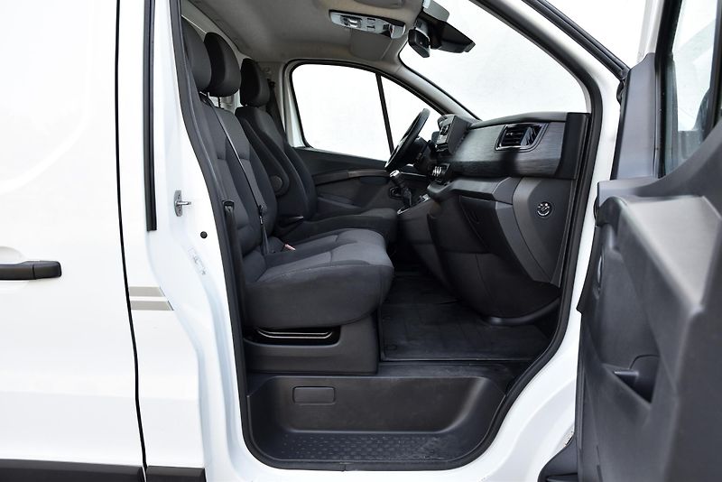 Renault Trafic 2.0 dCi L1H1,DÍLNA SORTIMO,TZ - fotka 35 z 50