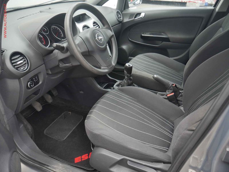 Opel Corsa (2011) 1.2i, 1.maj,ČR, servis.kniha - fotka 9 z 13