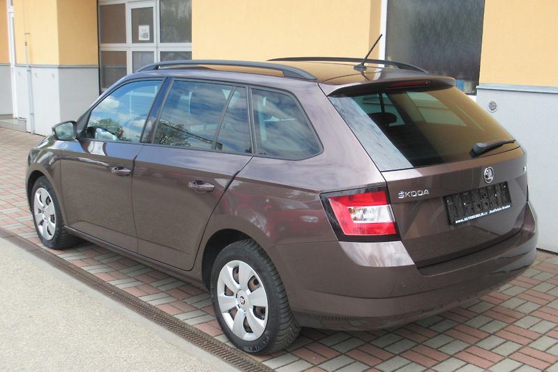 Škoda Fabia 1.2 TSi KLIMA VYHŘ. SEDADLA - fotka 2 z 22