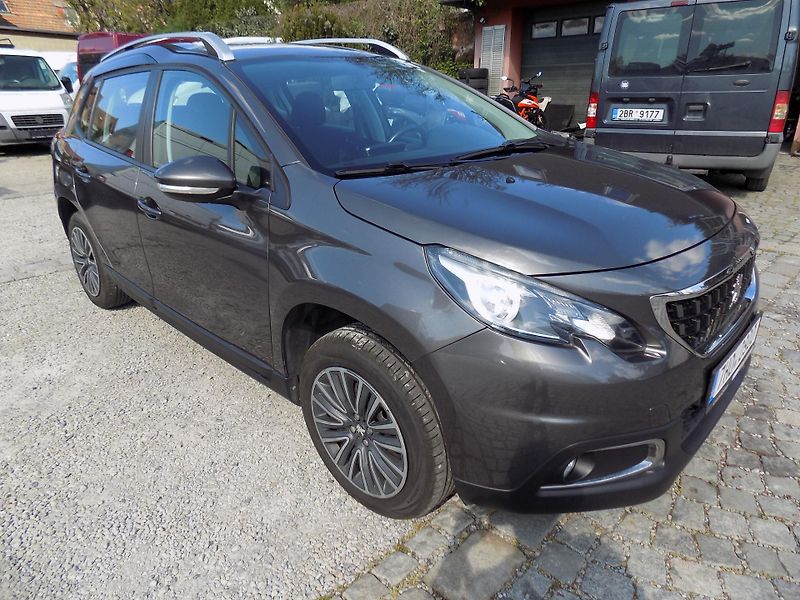 Peugeot 2008 1,2I 60 KW ACTIVE, TAŽNÉ, ČR - fotka 5 z 41