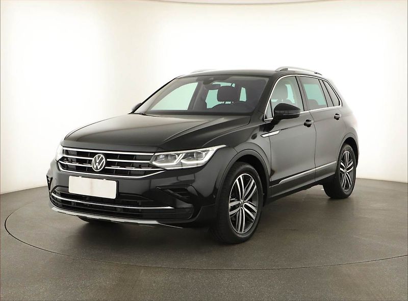Volkswagen Tiguan (2021) Elegance 1.5 TSI - fotka 2 z 18