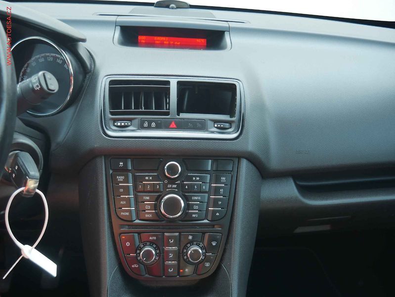 Opel Meriva (2012) 1.4i, ČR, AC, tempo - fotka 11 z 13