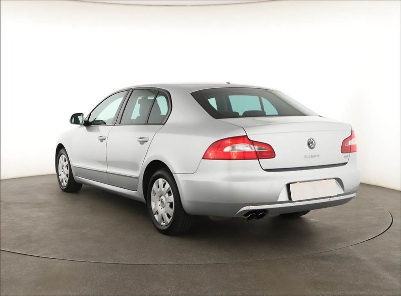 Škoda Superb (2012) 1.8 TSI, Automat, Serv.kniha - fotka 4 z 14