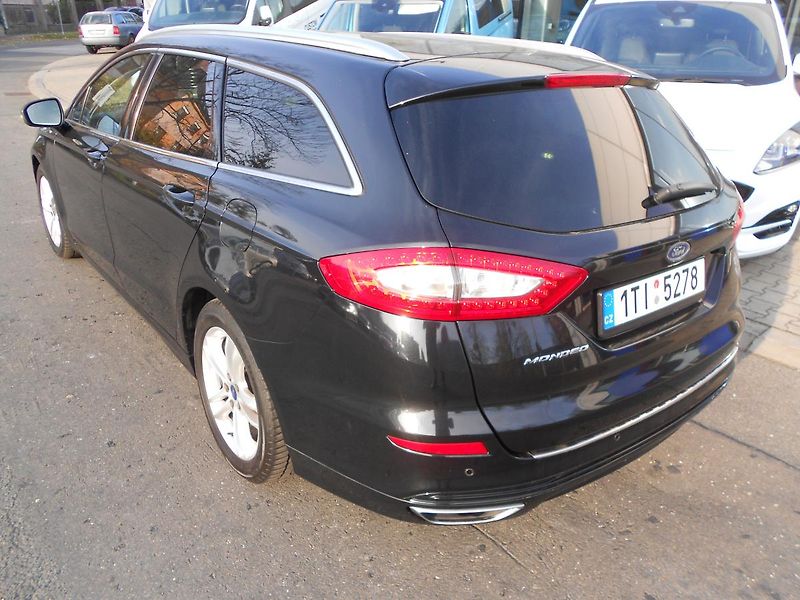 Ford Mondeo (2015) 2,0 132kW automat navi 4x4 - fotka 5 z 18