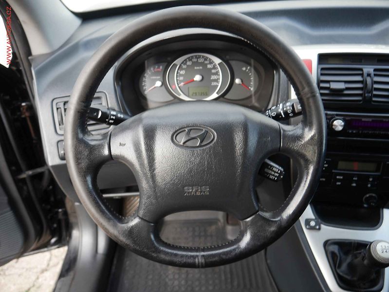 Hyundai Tucson (2010) 2.0 i 4x4, AAC - fotka 14 z 18