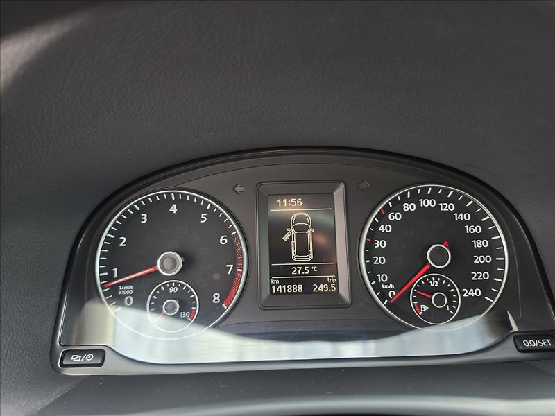 Volkswagen Touran 1,2 TSi 77KW Trend 7 MÍST ALU - fotka 15 z 41