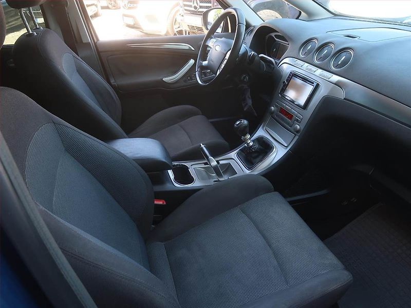 Ford S-MAX (2009) 2.0 TDCi, Serv.kniha, Navi - fotka 9 z 12