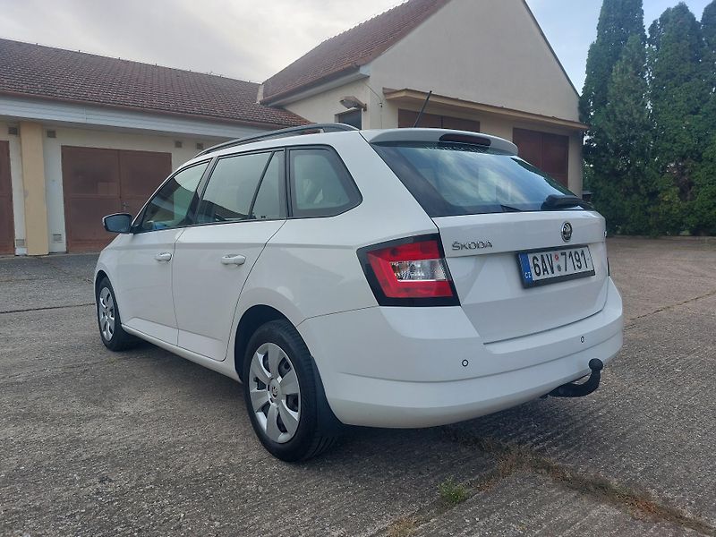 Škoda Fabia (2018) 1,4 TDi 66kw Ambition ČR 1.maj - fotka 3 z 19
