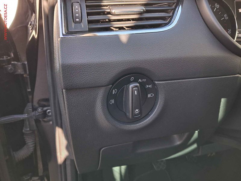 Škoda Octavia (2016) 1.2 TSi, Style, bixen, TZ - fotka 14 z 18