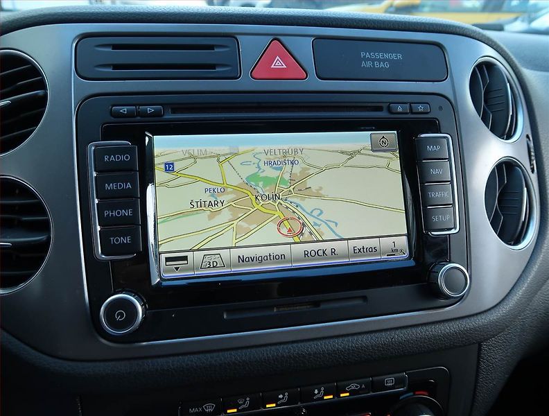 Volkswagen Tiguan (2011) 2.0 TDI, 4X4, Automat, Navi - fotka 16 z 20