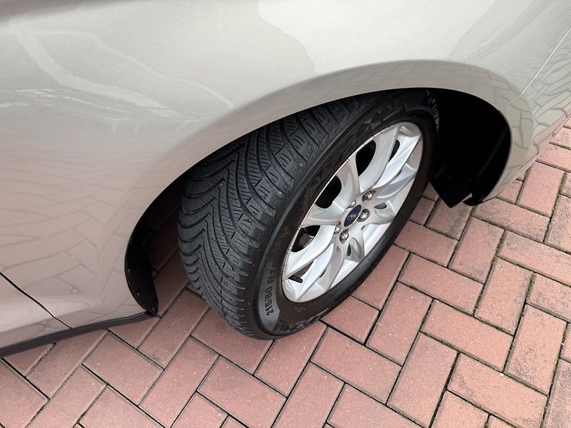 Ford Mondeo (2016) 2.0TDCi Navi Blis Kamera - fotka 44 z 47
