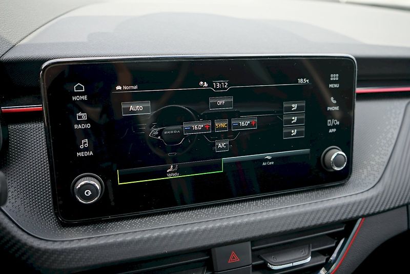 Škoda Kamiq (2025) TSI 85 kW DSG Monte Carlo - ta - fotka 16 z 34
