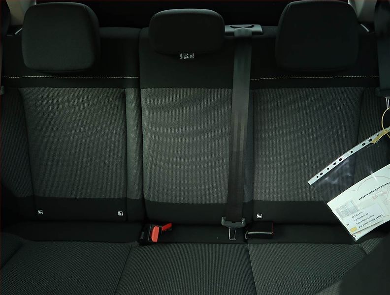 Citroën C3 (2021) Feel Pack 1.2 PureTech, ČR - fotka 10 z 15