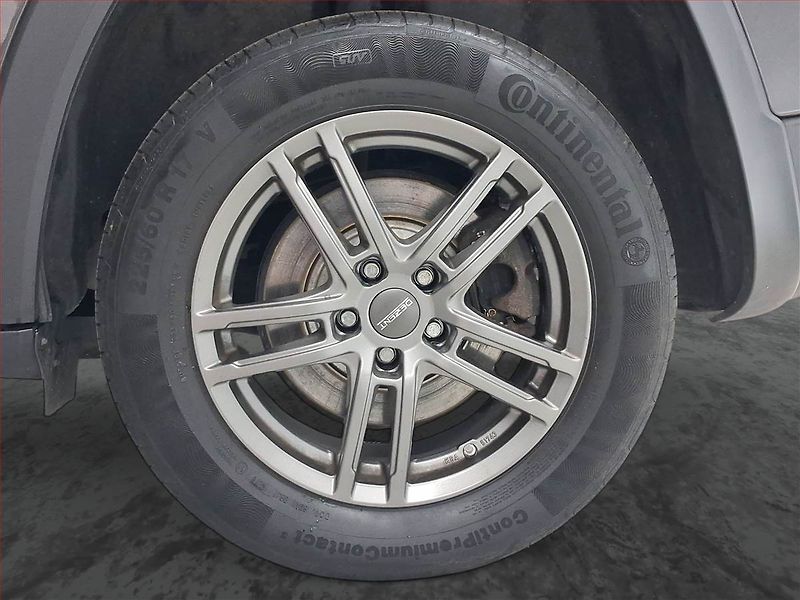 Jeep Cherokee (2016) 2.0 MultiJet, Navi, Tempomat - fotka 15 z 19