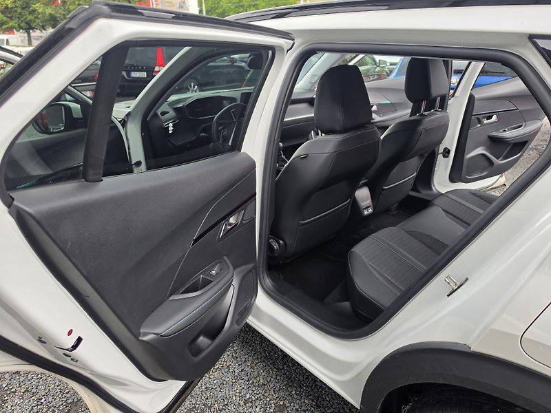 Peugeot 2008 1.2 T 96KW 54tkm  - fotka 7 z 25