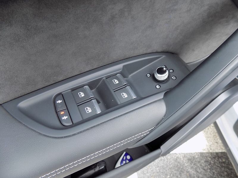 Audi Q5 (2020) 40TDI/S-Line/PANO/4x4/LED/ - fotka 23 z 45