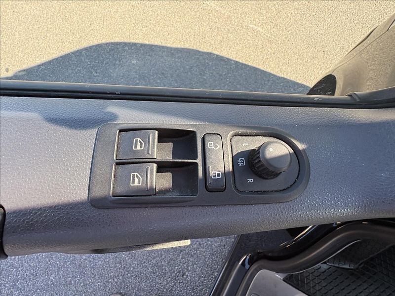 Volkswagen California 2,0 TDi103kW Beach,1.Maj,Servi - fotka 4 z 34