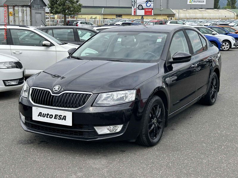 Škoda Octavia (2013) 1.2 TSI, ČR, AC, výhřev sed - fotka 3 z 15