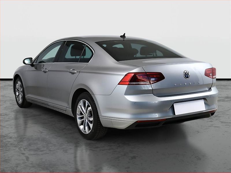 Volkswagen Passat (2019) 1.5 TSI, Tempomat - fotka 4 z 15